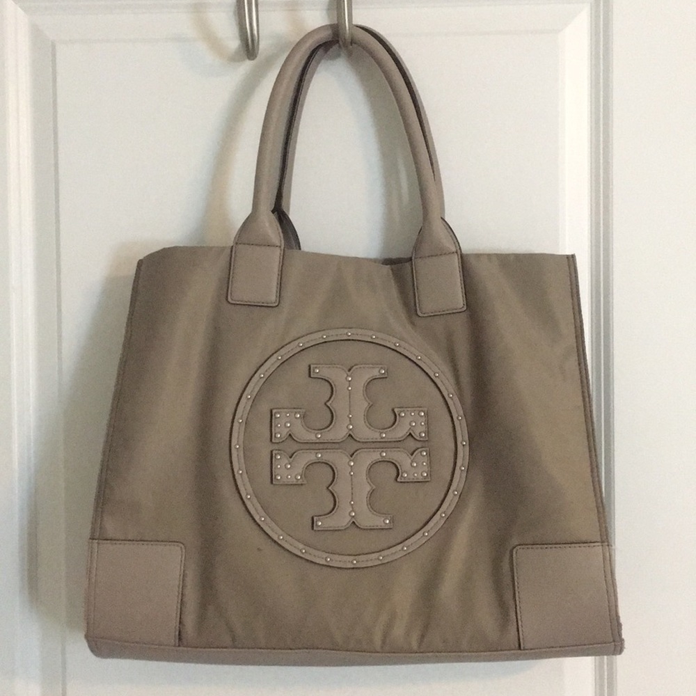 Beige Tory Burch Ella Tote good condition!!